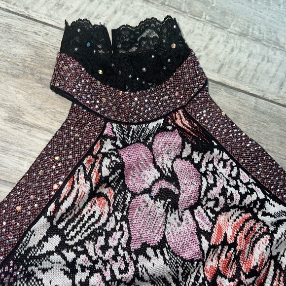 St. John evening halter top. Pink and black. Backless. Bejeweled. small/petite - Picture 4 of 13
